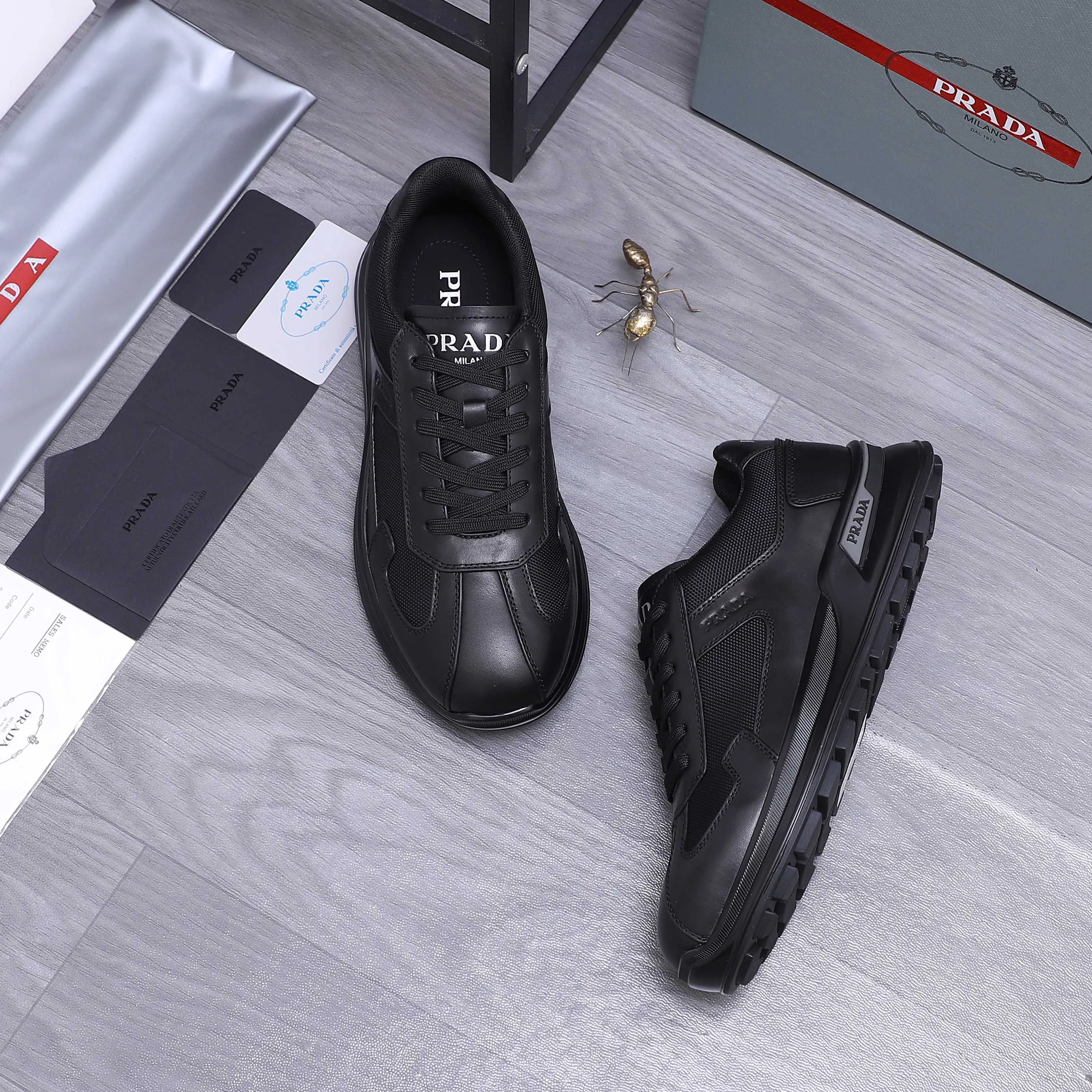 Men's shoes 💰p620 Product trademark: Men's shoes 💰pRADA [Prada] casual shoes, regular size. Size: 38-45 Product materials: selected high-quality cowhide stitching mesh upper mesh lining cowhide insole original rubber outsole